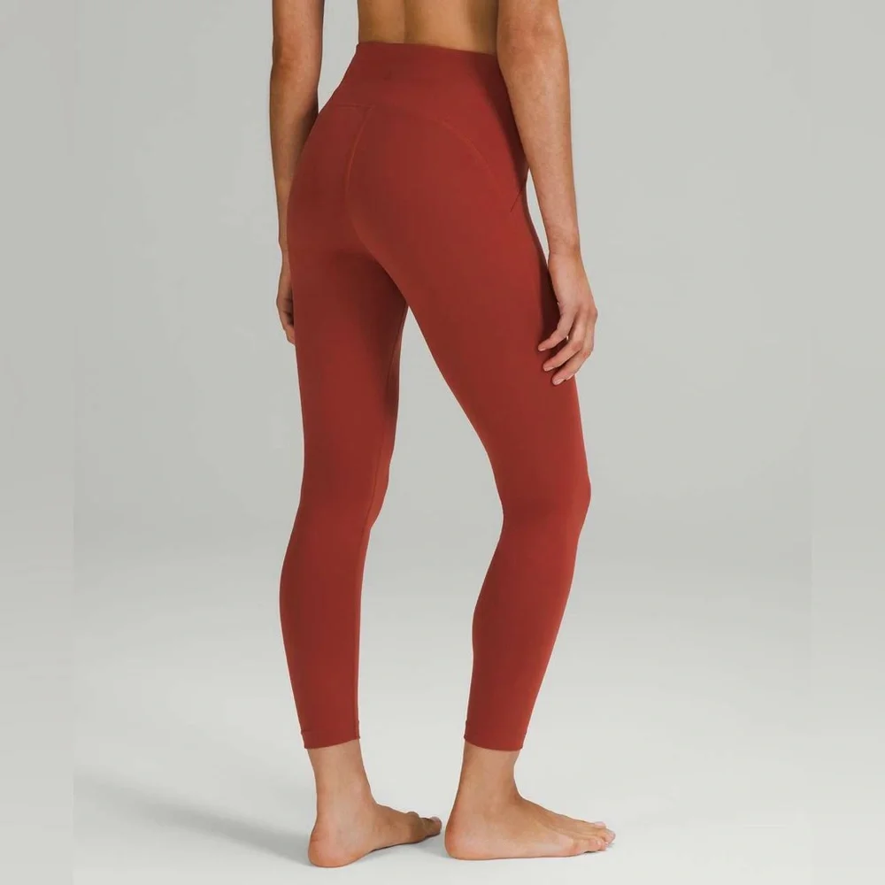 NWOT / Lululemon InStill High-Rise Tight 25" - Picture 4 of 8